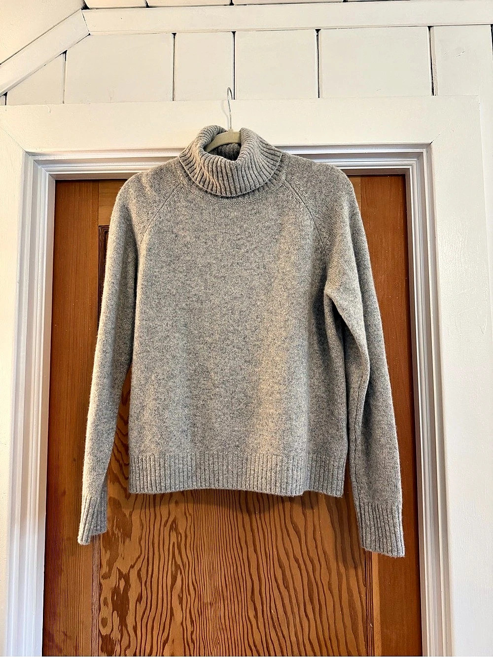 Quince Yak Wool Turtleneck Sweater in Gray Size Small Like New